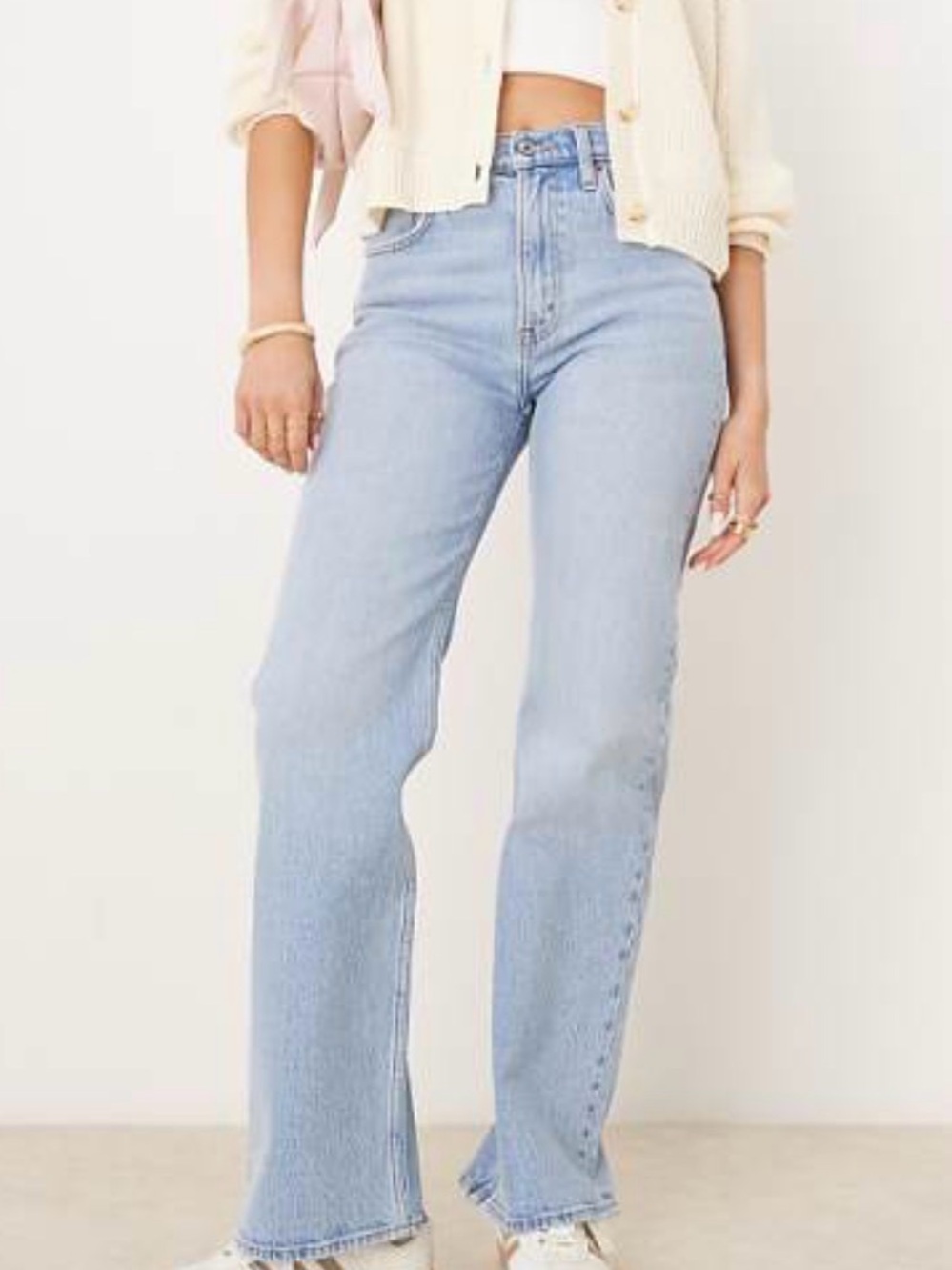 Abercrombie & Fitch 90’s Relaxed Light ultra High-Rise Jeans 27 LONG